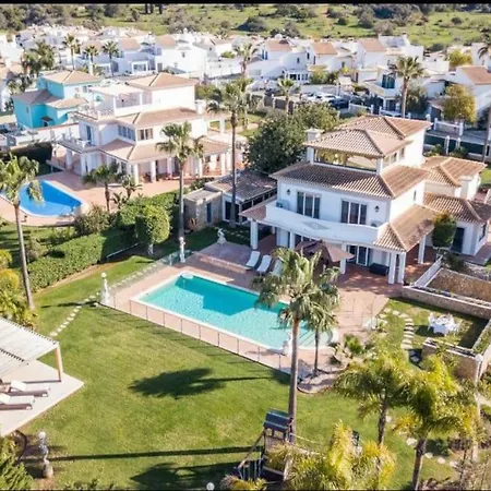 Luxury / Pool, Gym ,cinema Villa Albufeira